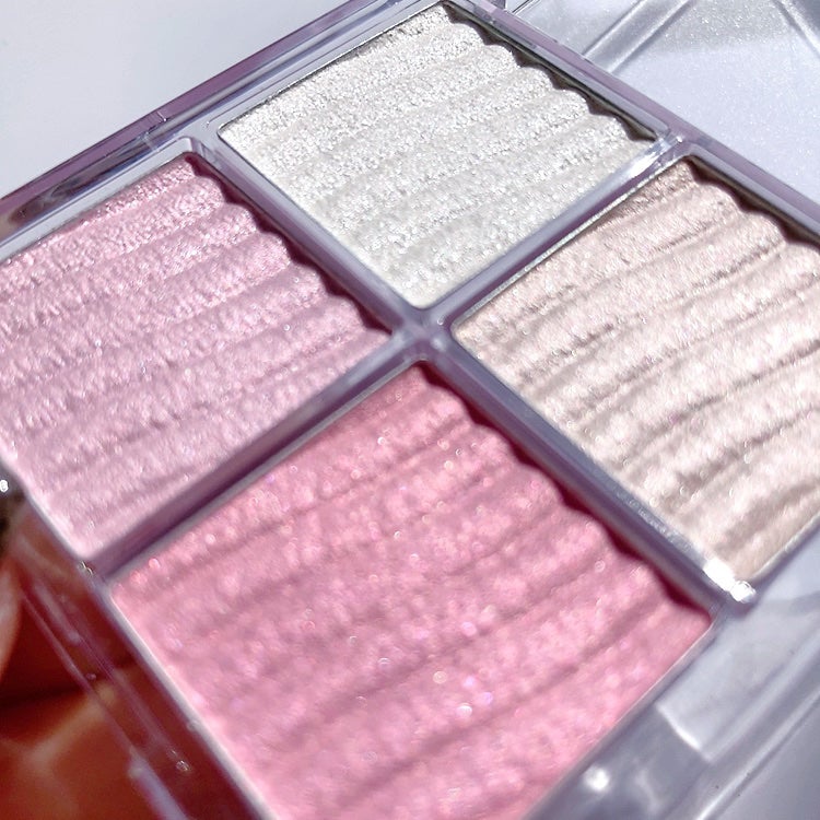 グロウコントゥアリングハイライターパレット/wakemake/パウダーハイライトを使ったクチコミ(2枚目)