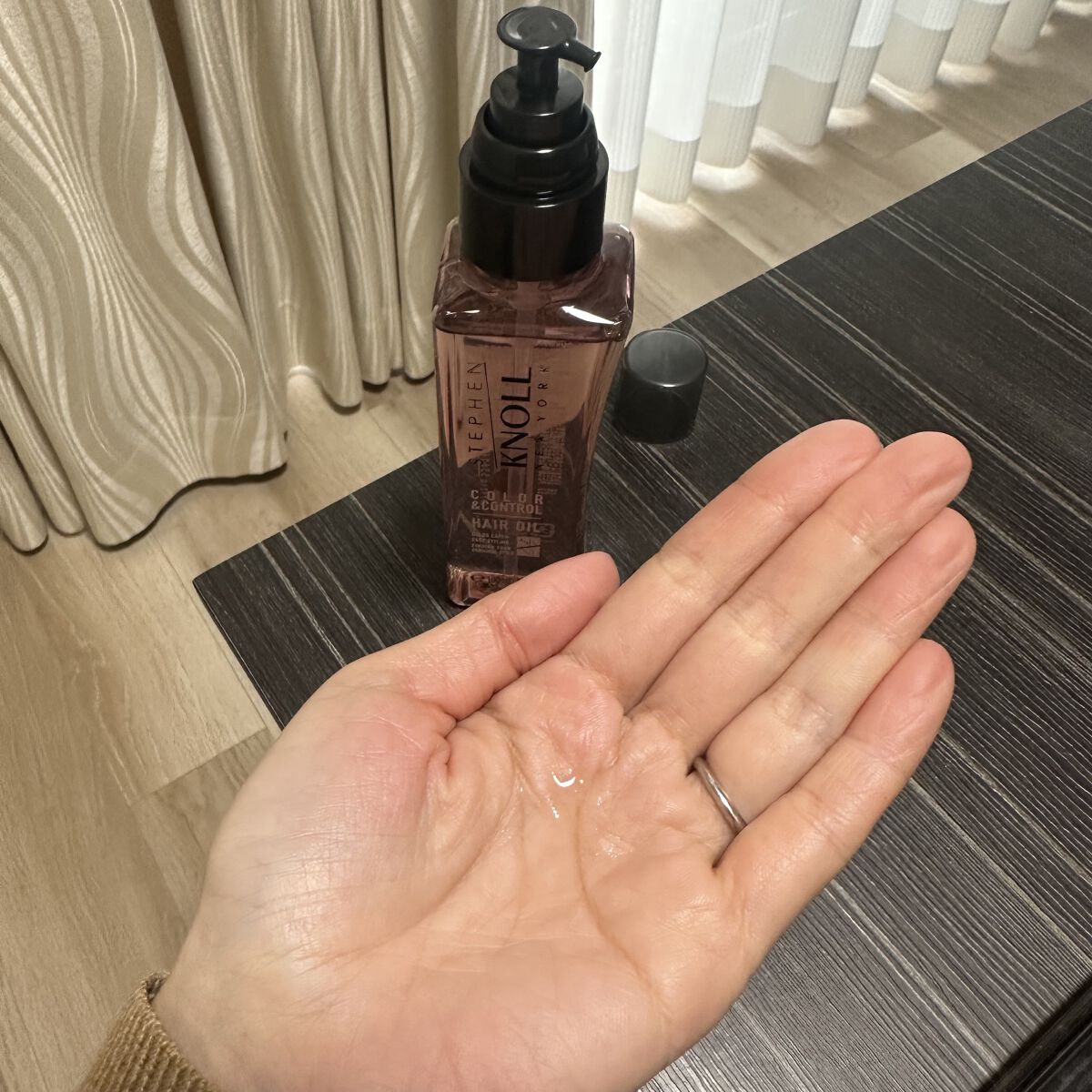 カラーコントロール ヘアオイル Ｗ/スティーブンノル ニューヨーク/ヘアオイルを使ったクチコミ（3枚目）