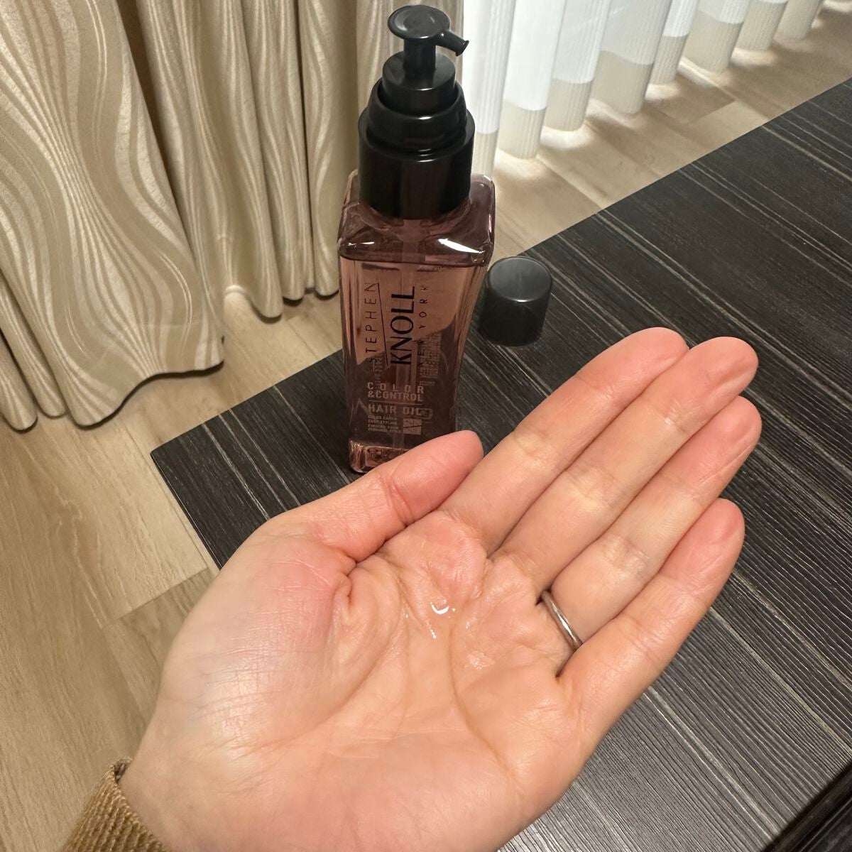 カラーコントロール ヘアオイル W/スティーブンノル ニューヨーク/ヘアオイルを使ったクチコミ(3枚目)