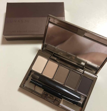 スタイリングアイゾーンコンパクト/LUNASOL/アイシャドウパレットを使ったクチコミ(1枚目)