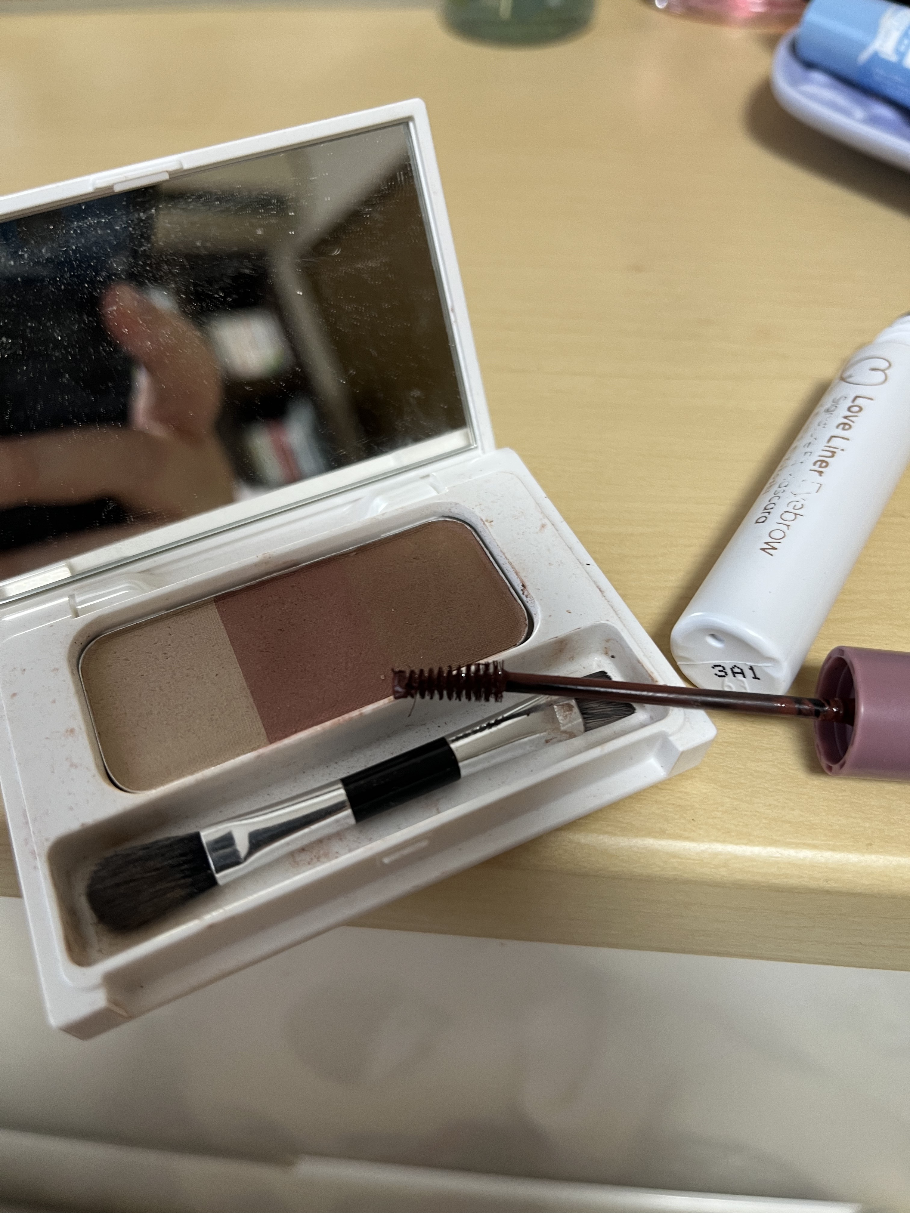 シグネイチャーフィットアイブロウセット/ラブ・ライナー/眉マスカラを使ったクチコミ（2枚目）