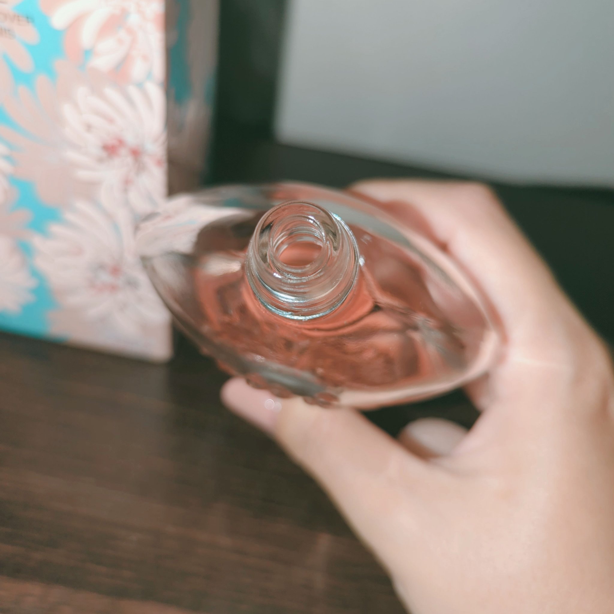 ネイルエナメル リムーバー/PAUL & JOE BEAUTE/除光液を使ったクチコミ（2枚目）