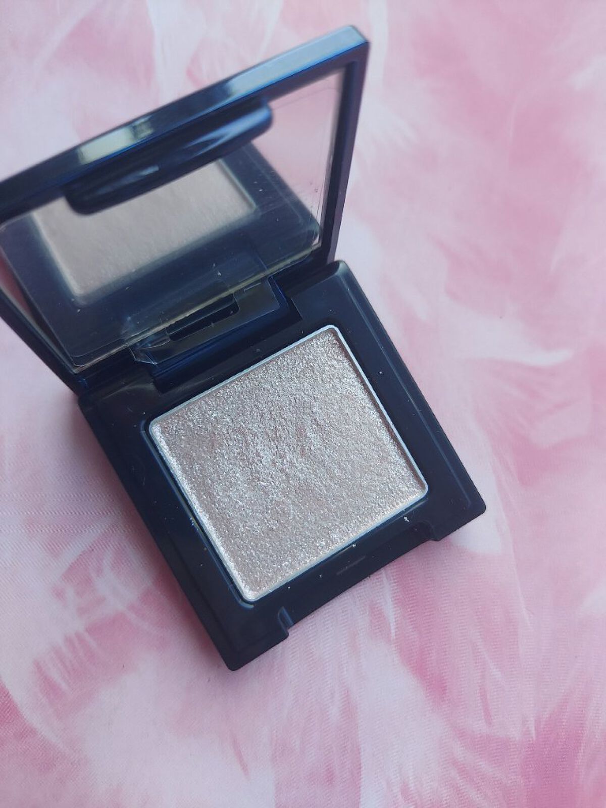 ラズル アイカラー 31 Silent breath/エレガンス ラズル /単色アイシャドウを使ったクチコミ（3枚目）