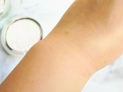 AQ オーラ リフレクター/DECORTÉ/プレストパウダーを使ったクチコミ(4枚目)