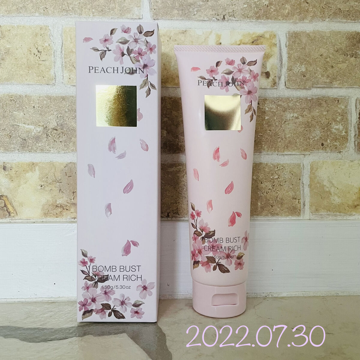 ボムバストクリーム　リッチ/PEACH JOHN/バスト・ヒップケアを使ったクチコミ（1枚目）