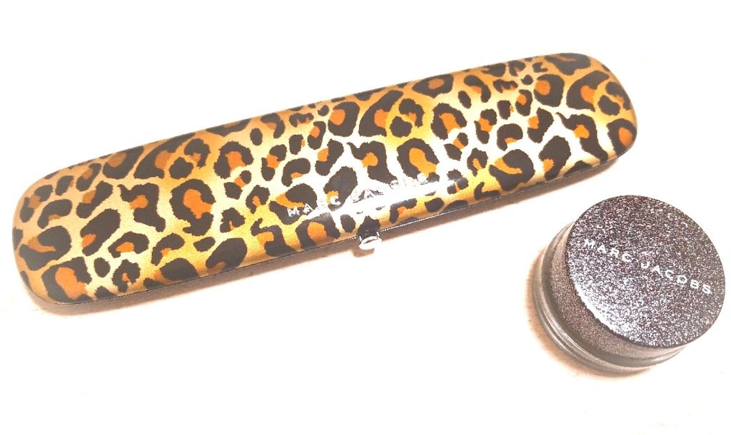 EYE-CONIC  STEEL MULTI-FINISH  EYESHADOW  PALETTE/MARC JACOBS/アイシャドウパレットを使ったクチコミ（1枚目）