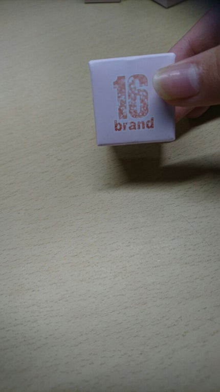 16CANDY ROCK PEAEL POWDER/16BRAND/単色アイシャドウを使ったクチコミ(2枚目)