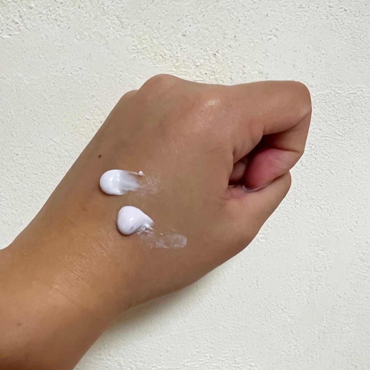 スキンアクア トーンアップUVエッセンス/スキンアクア/日焼け止めクリームを使ったクチコミ(4枚目)