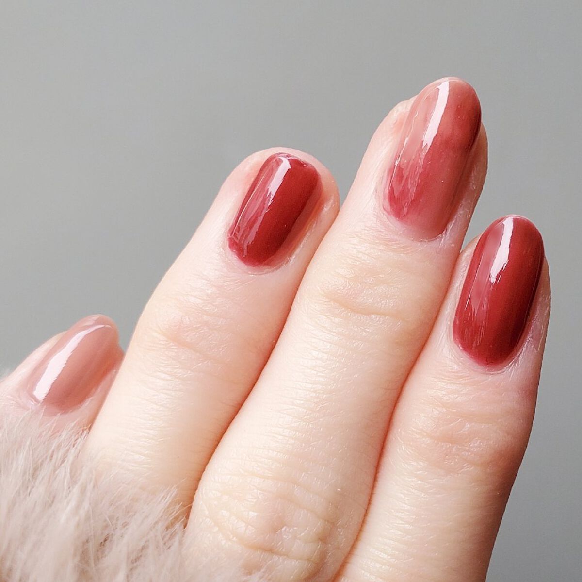 グロッシーコート ラズベリーレッド（限定色）【旧】/スキューズミー/オールインワンネイルを使ったクチコミ（3枚目）