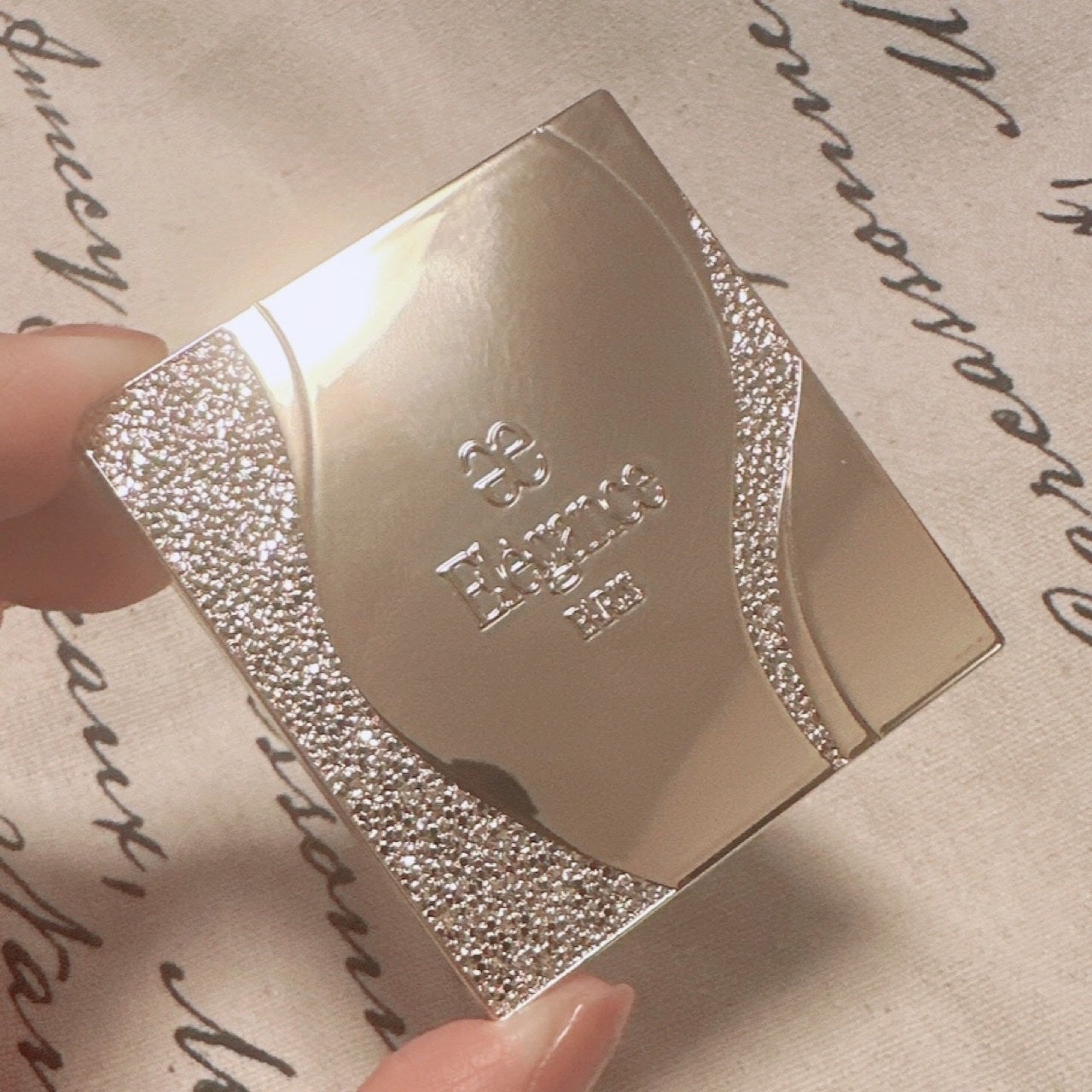 エレガンス エタンセル アルモニーアイズ/Elégance/アイシャドウパレットを使ったクチコミ(6枚目)