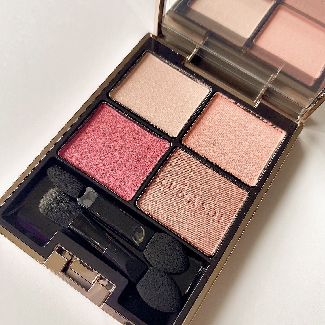 アイカラーレーション/LUNASOL/アイシャドウパレットを使ったクチコミ(3枚目)