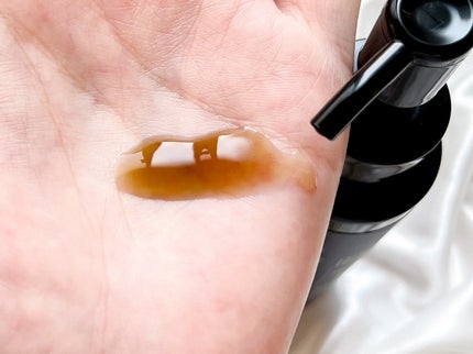 ブースターヘアセラム/Cleo's Beauté/洗い流すヘアトリートメントを使ったクチコミ(2枚目)