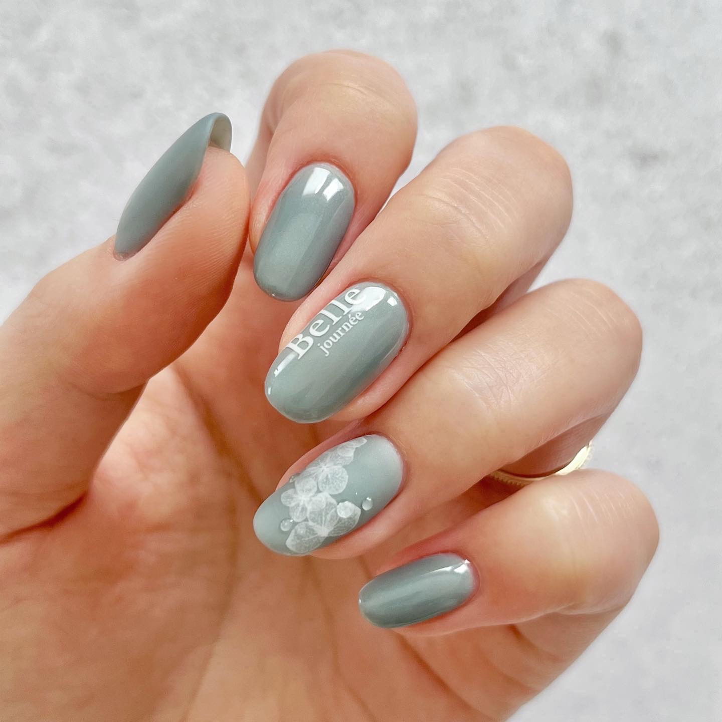 effrontee kyokoプロデュース Miss Beaute ホワイト /tsumekira/ネイル用品を使ったクチコミ（2枚目）