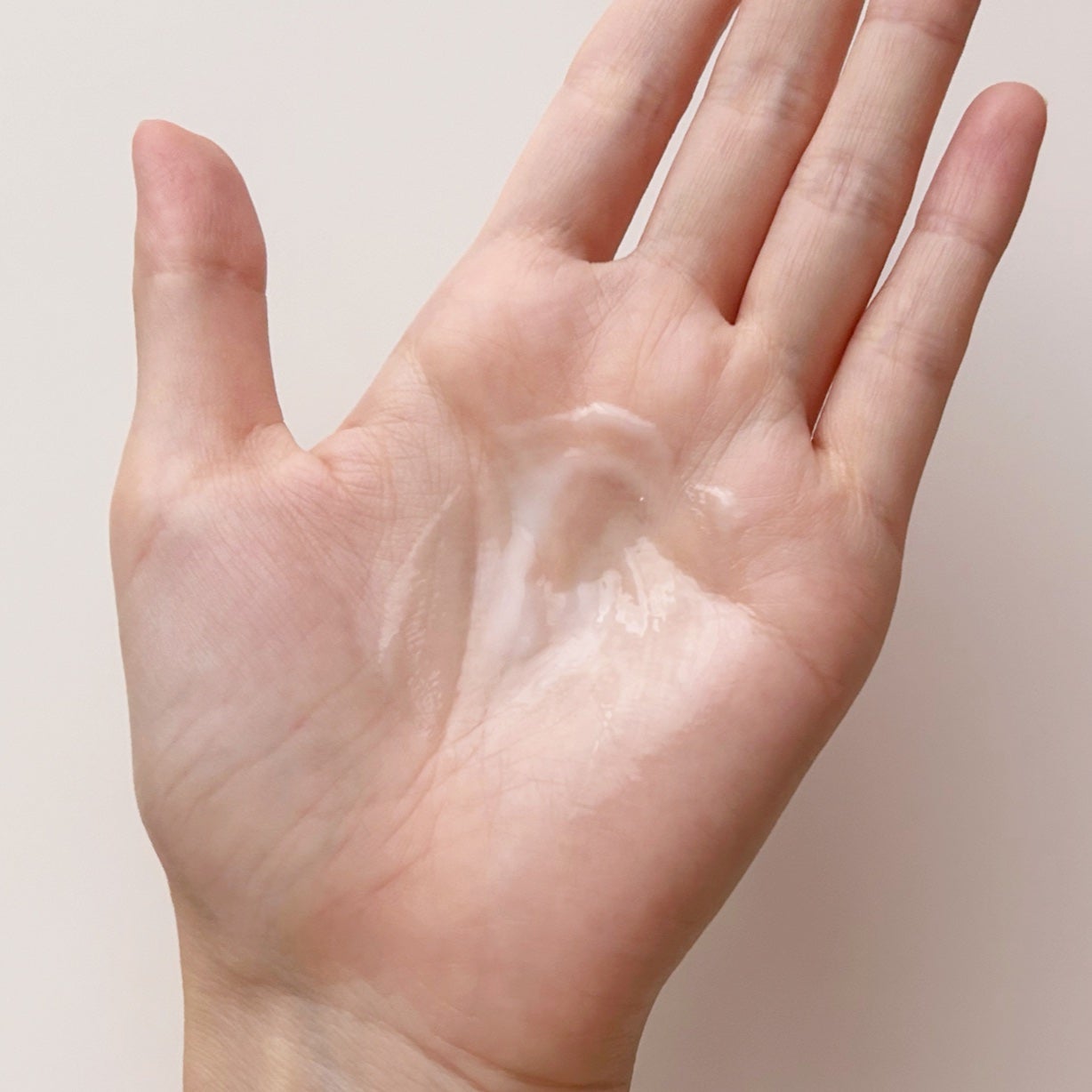 コラーゲングローブースターセラム/MEDICUBE/美容液を使ったクチコミ(10枚目)