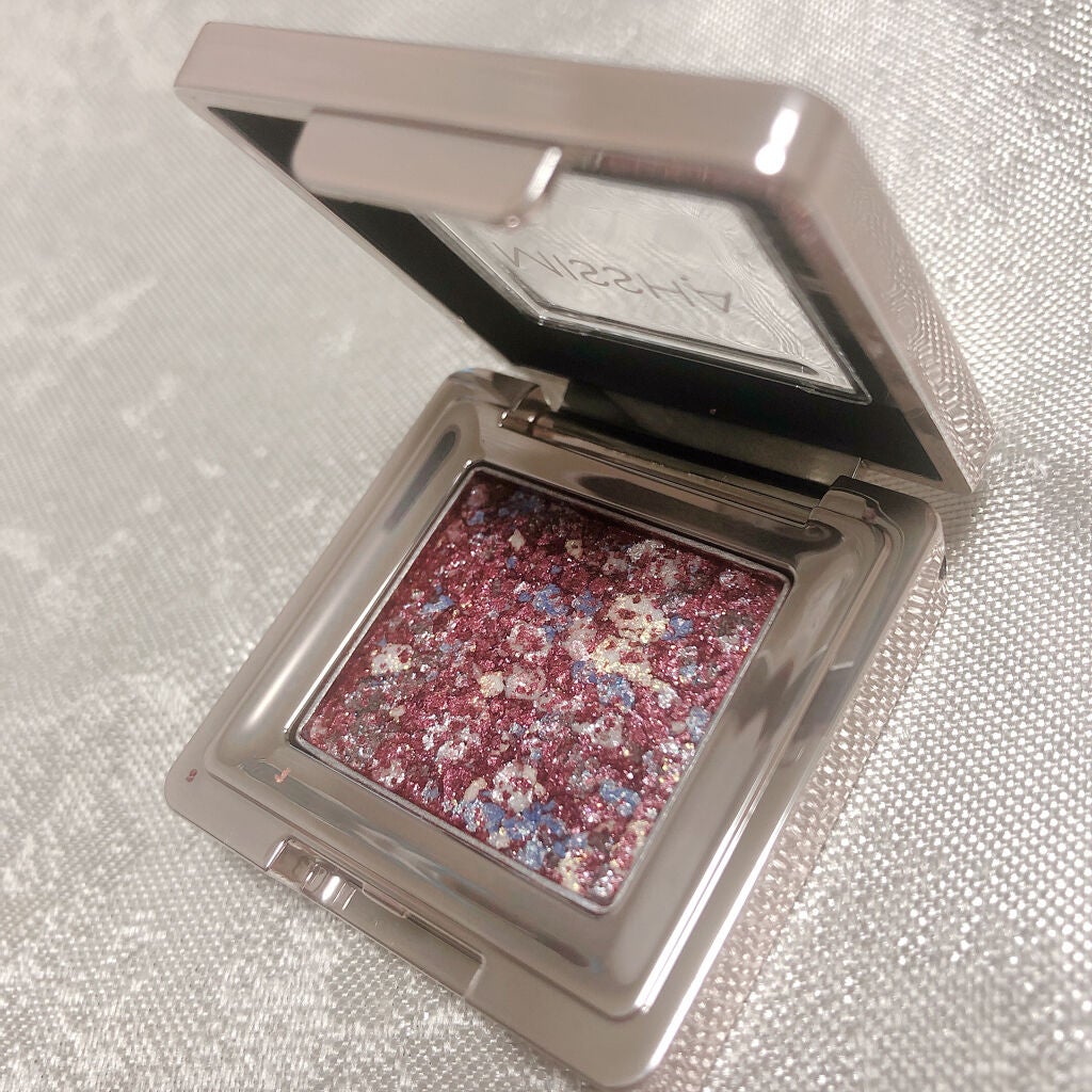 グリッタープリズム シャドウ/MISSHA/グリッターを使ったクチコミ(1枚目)