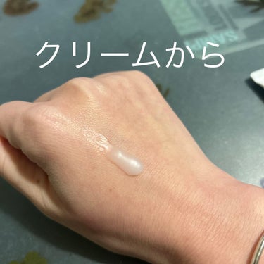 the SAEM パフュームド ハンド ライトエッセンスのクチコミ「the SAEMのパフュームド ハンド ライトエッセンス
Peach Blossom

水に変.....」（2枚目）