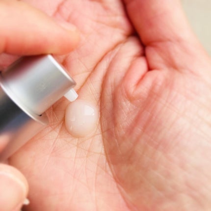 ぼぶ on LIPS 「脂性肌さんの為の美容クリーム乾燥肌用のクリームは、よく聞いてた..」(5枚目)