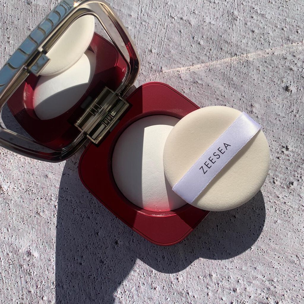 ZEESEA くるみ割り人形「ゼロ」粉感シルキーコンパクトパウダー/ZEESEA/プレストパウダーを使ったクチコミ(4枚目)