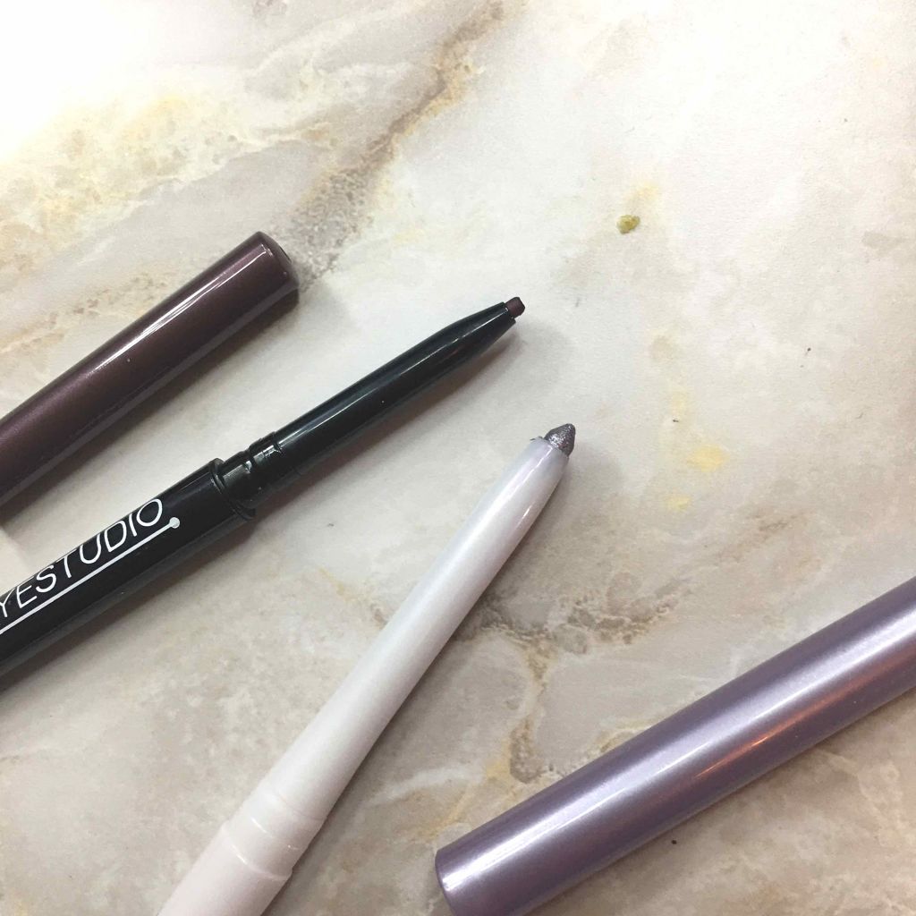 アイステュディオ スリム アイライナー 03 ボルドー/MAYBELLINE NEW YORK/ペンシルアイライナーを使ったクチコミ（3枚目）