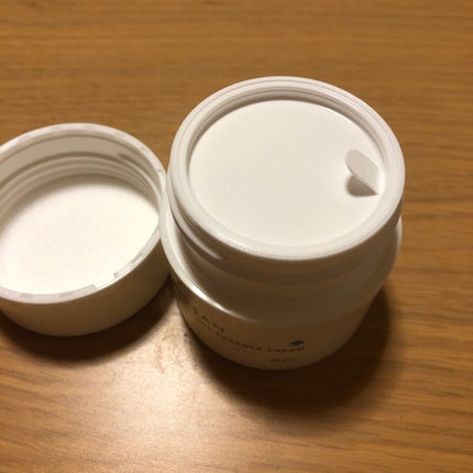 乾燥さん 薬用しっとりクリーム 【医薬部外品】/乾燥さん/フェイスクリームを使ったクチコミ(3枚目)