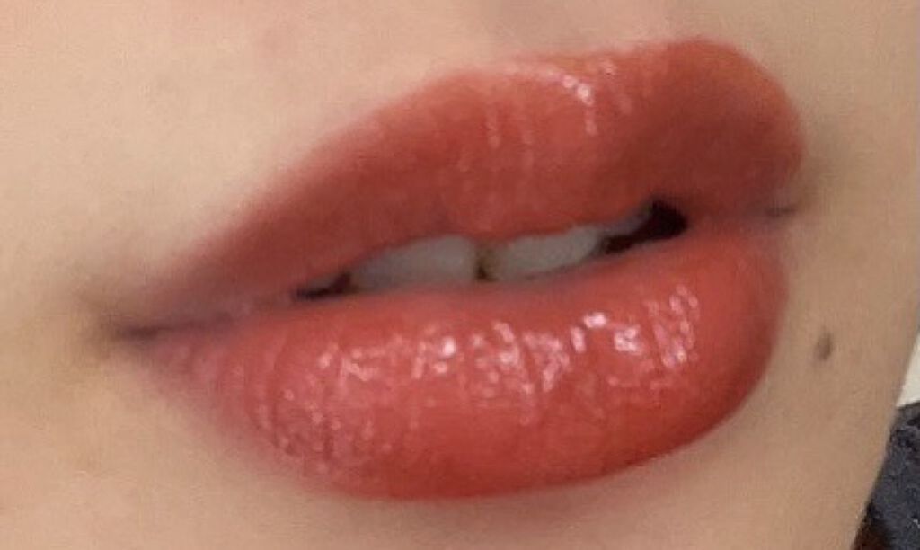 ミネラルティントオイル/4U2/リップティントを使ったクチコミ（2枚目）