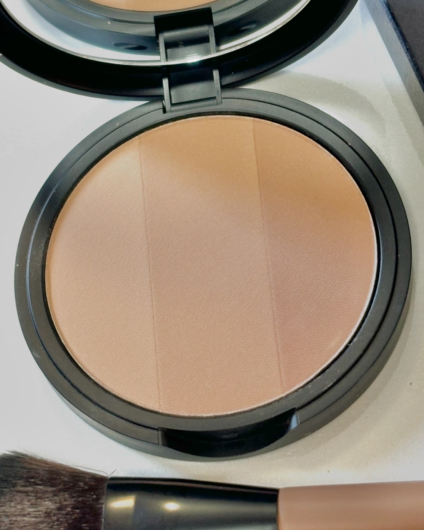 アートクラスバイロダン シェーディング/too cool for school/シェーディングを使ったクチコミ（3枚目）