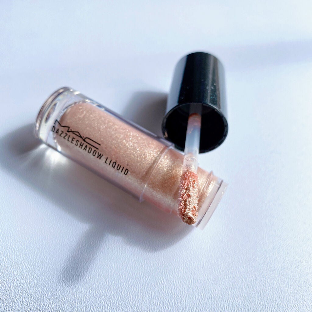 ダズルシャドウ リキッド/M・A・C/リキッドアイシャドウを使ったクチコミ(2枚目)