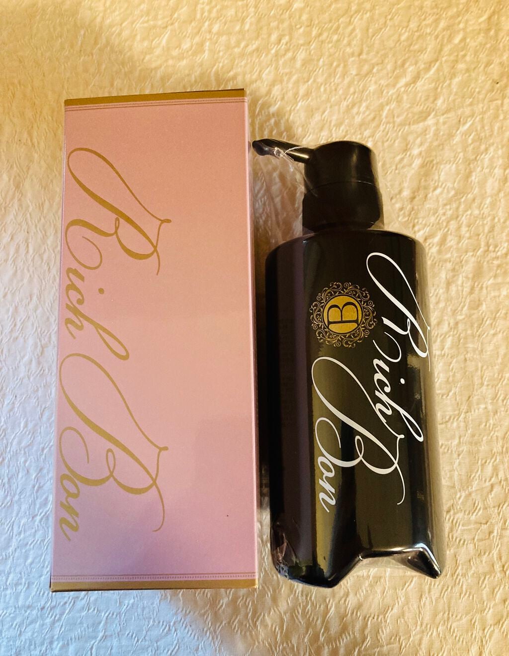 ライスコロッケ on LIPS 「RichBon®︎の紹介です理想の美ボディを叶える新感覚ジェル..」(1枚目)