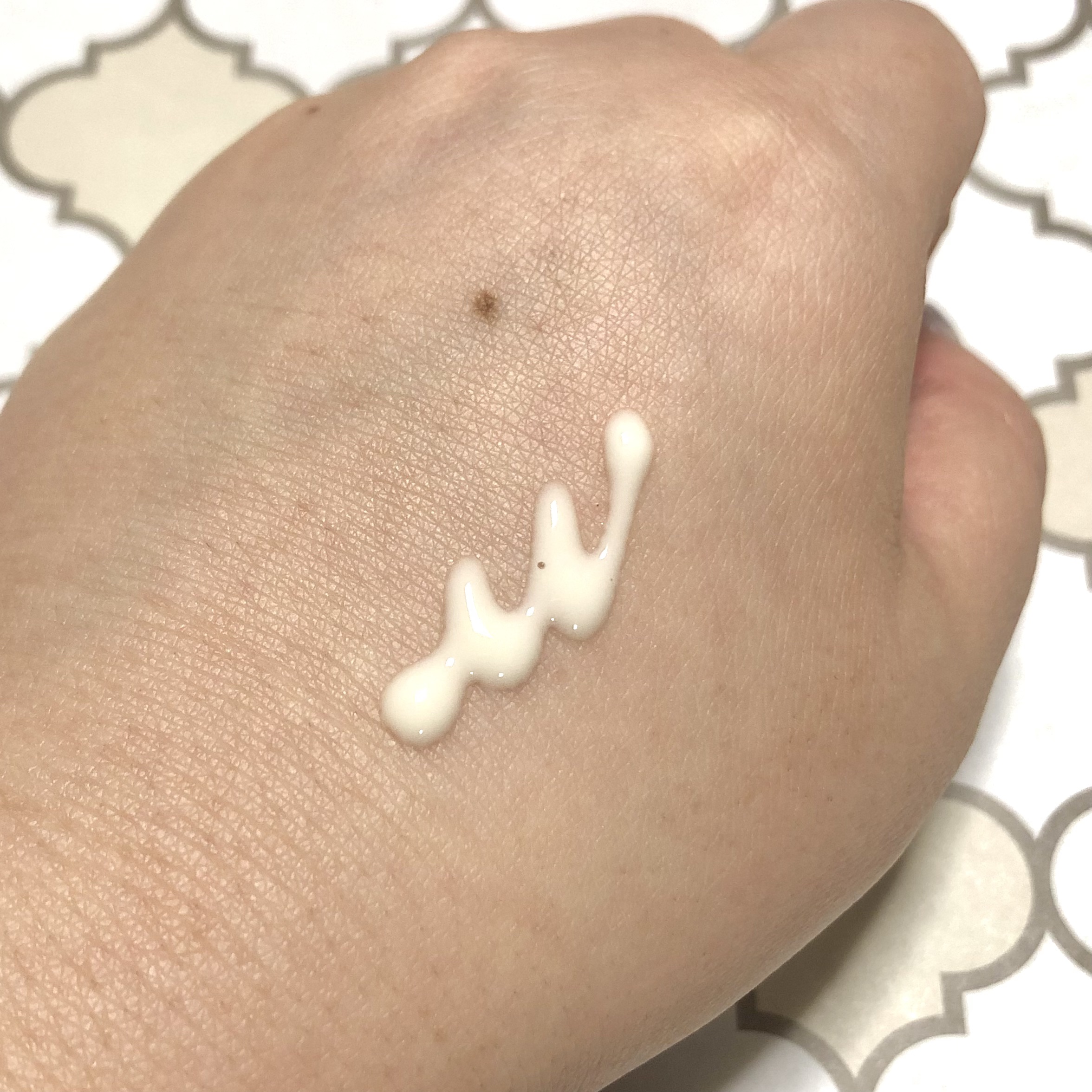 植物から生まれたミツバチUVミルク/アピセラピーコスメティクス/日焼け止めミルクを使ったクチコミ（2枚目）