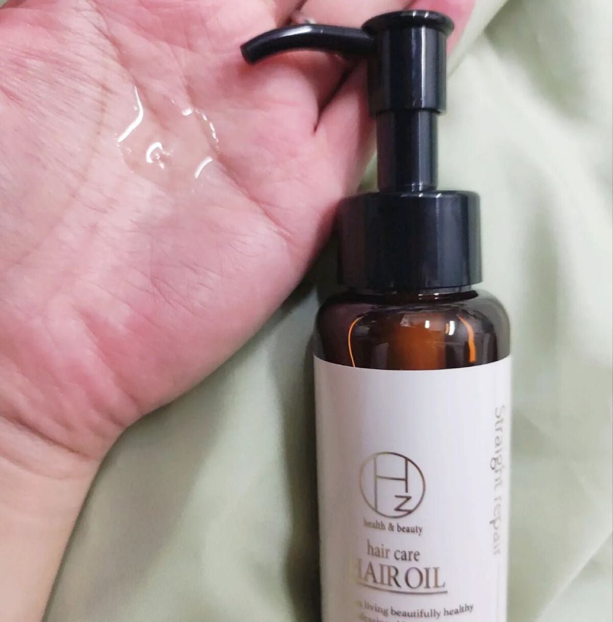 ストレートリペアヘアオイル/Hz(ハーズ)/ヘアオイルを使ったクチコミ(2枚目)