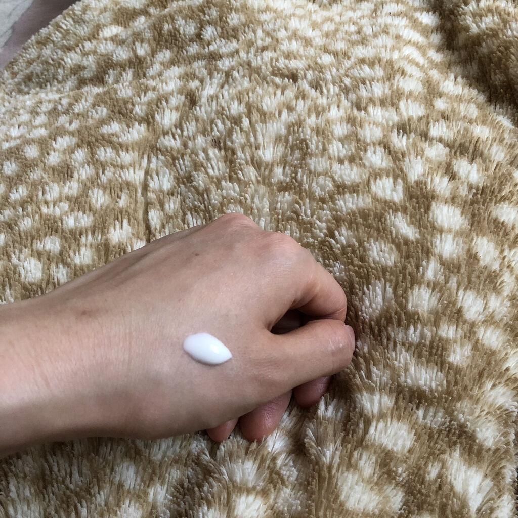 ブルーベリー バランシング ウォータリー サンクリーム/innisfree/日焼け止め・UVケアを使ったクチコミ（2枚目）