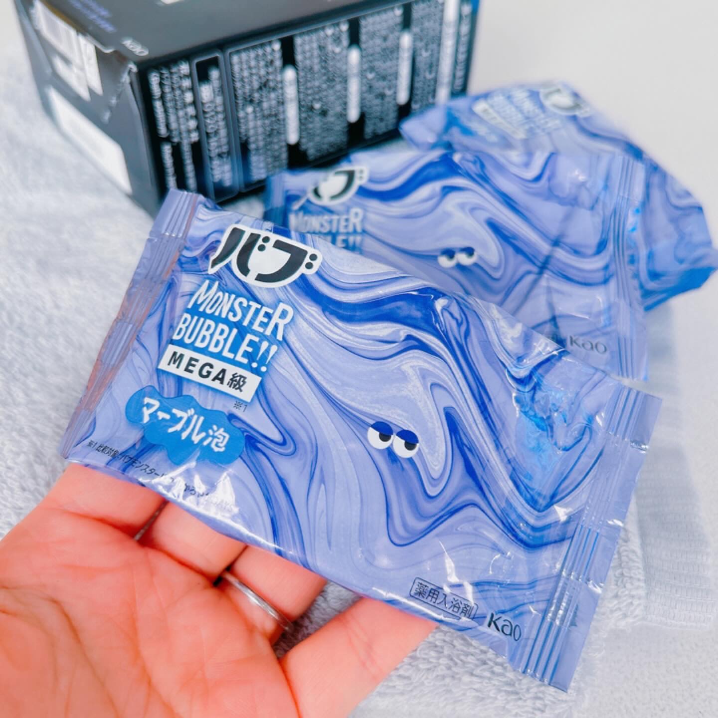 バブ モンスターバブルMEGA級 マーブル泡 ラベンダーカクテルの香り​/バブ/炭酸系入浴剤を使ったクチコミ（3枚目）