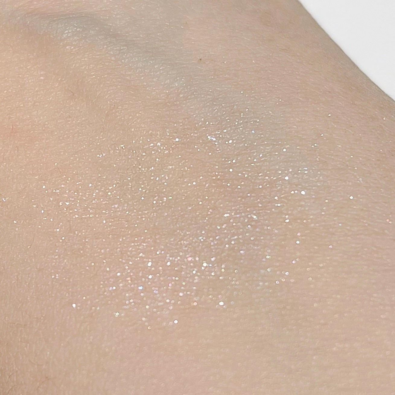 フーミー シングルラメシャドウ/WHOMEE/単色アイシャドウを使ったクチコミ(3枚目)