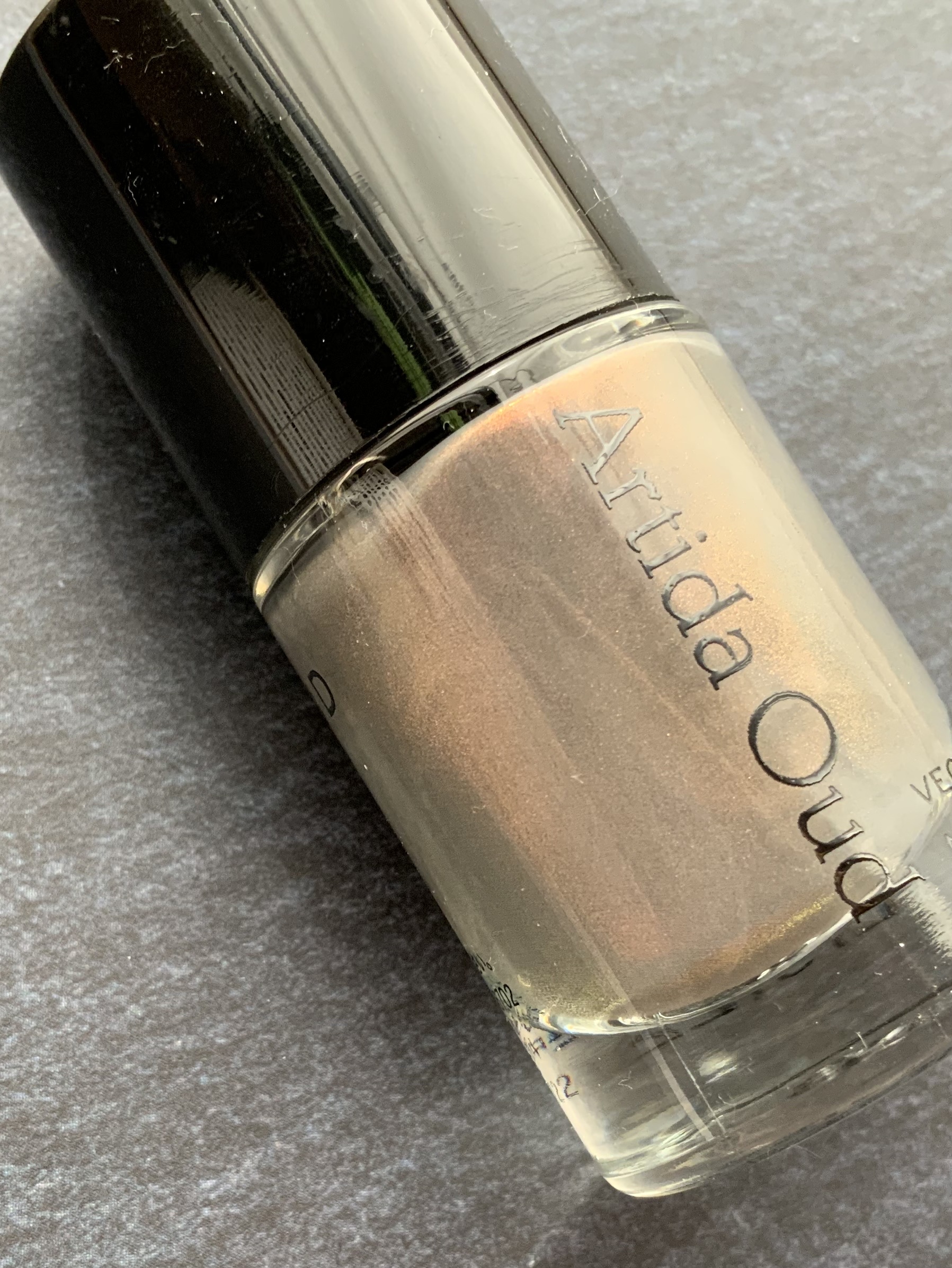 ヴィーガンネイルポリッシュ/ARTIDA OUD/マニキュアを使ったクチコミ（2枚目）