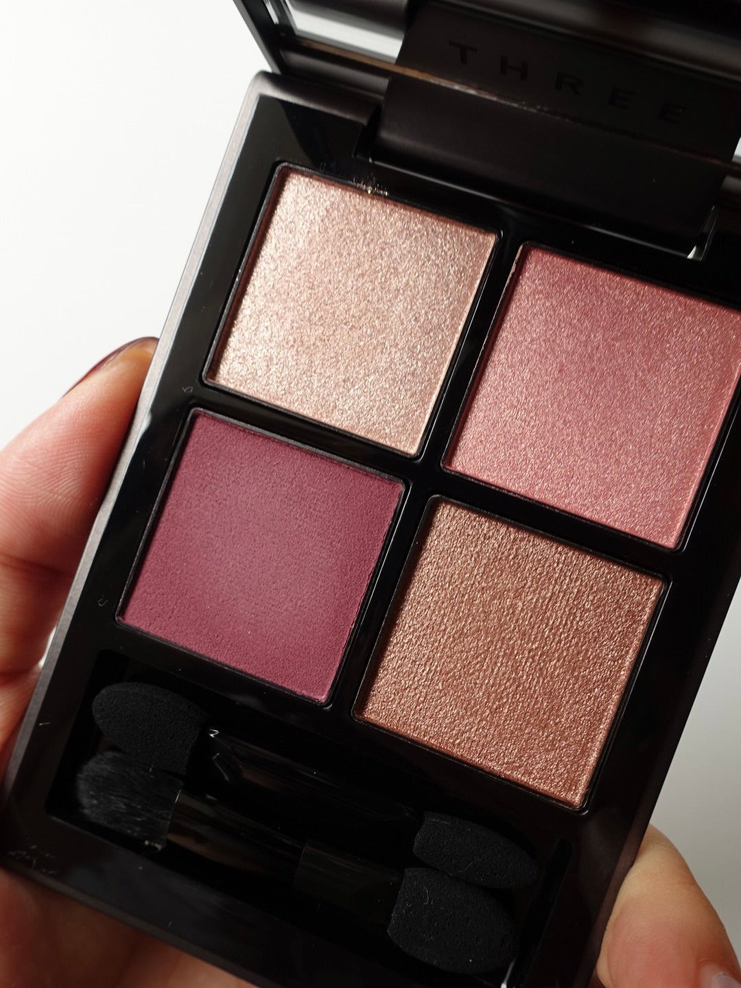 THREE スターゲージング アイシャドウクアッド/THREE/アイシャドウパレットを使ったクチコミ(2枚目)