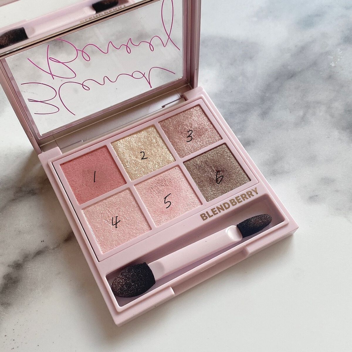 オーラクリエイション/BLEND BERRY/アイシャドウパレットを使ったクチコミ(1枚目)