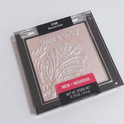 MegaGlo Highlighting Powder/wet 'n' wild/パウダーハイライトを使ったクチコミ(1枚目)