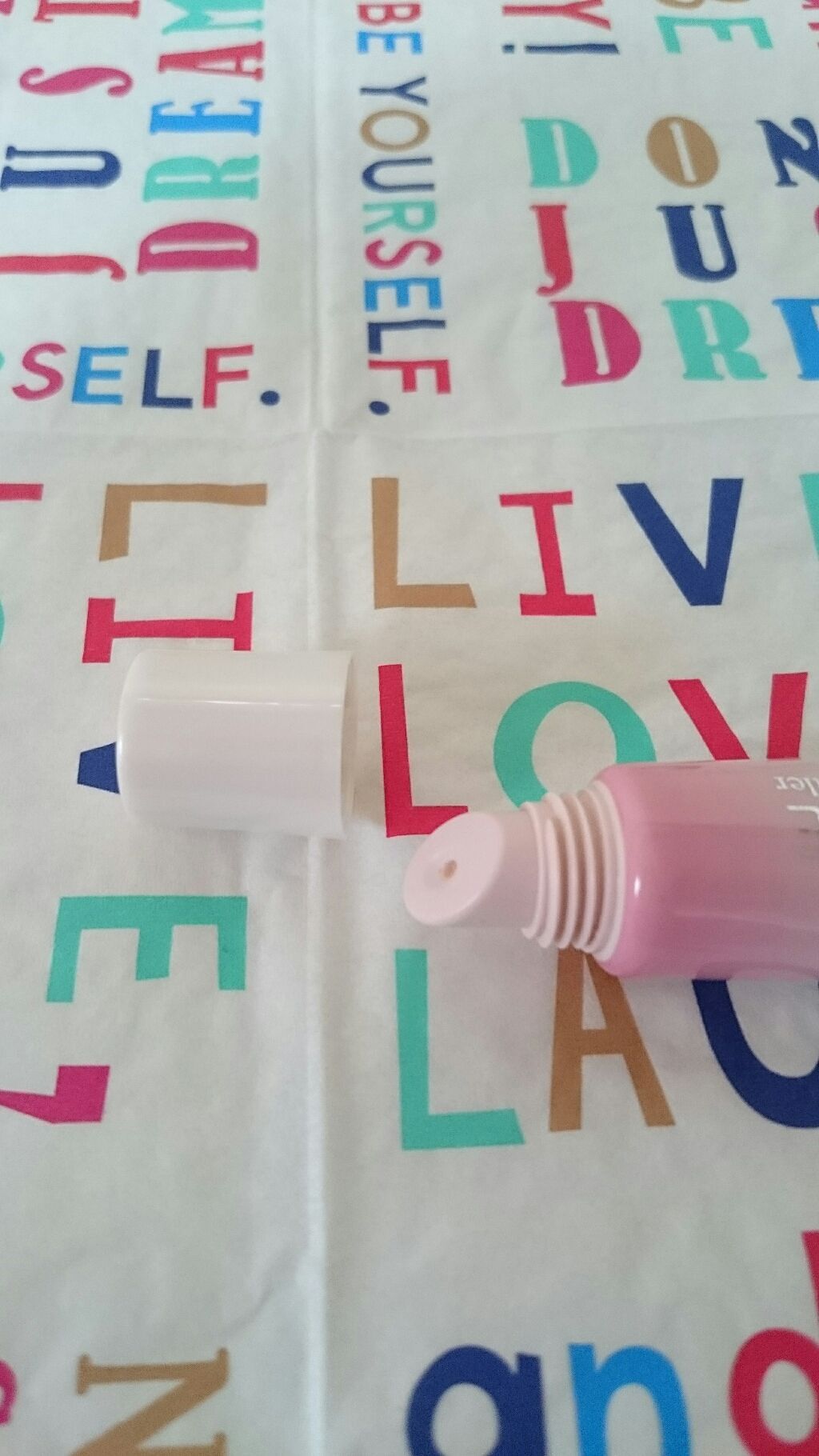 CEZANNE 毛穴カバーコンシーラーのクチコミ「🌼セザンヌ 毛穴カバーコンシーラー🌼
夏はどうしても暑くて毛穴が開きっぱなしで…(´д｀|||.....」（2枚目）