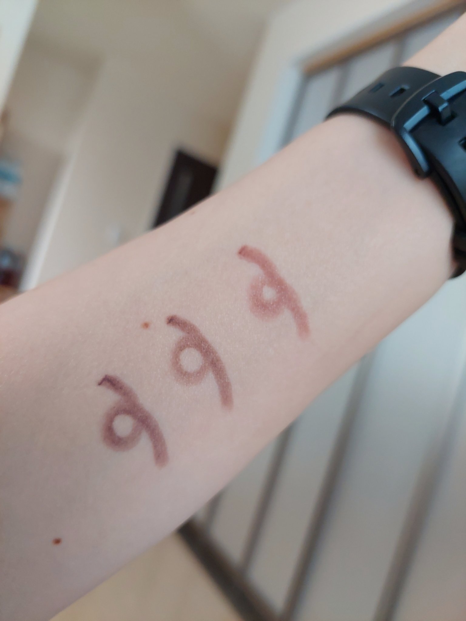 ソフトムースライナー 02 チェリーボンボン/KiSS/ペンシルアイライナーを使ったクチコミ（3枚目）