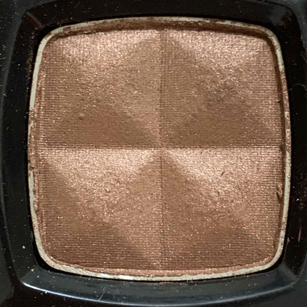 シングルアイシャドウ/NYX Professional Makeup/単色アイシャドウを使ったクチコミ（3枚目）