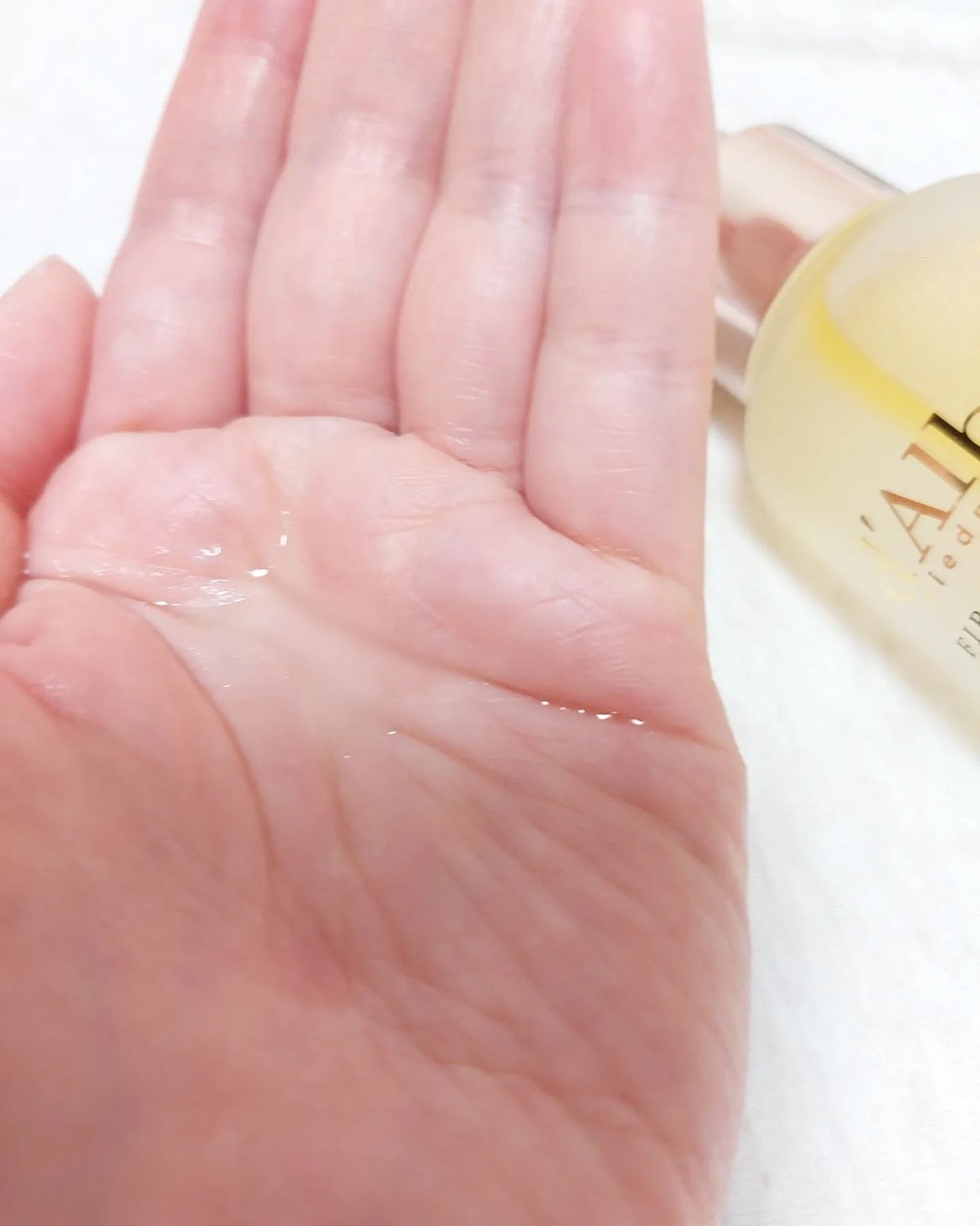 ダルバ ホワイトトリュフファーストスプレーセラム/ダルバ/ミスト状化粧水を使ったクチコミ(3枚目)