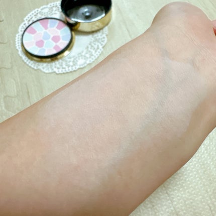 エレガンス ラ プードル オートニュアンス リクスィーズ/Elégance/プレストパウダーを使ったクチコミ(4枚目)