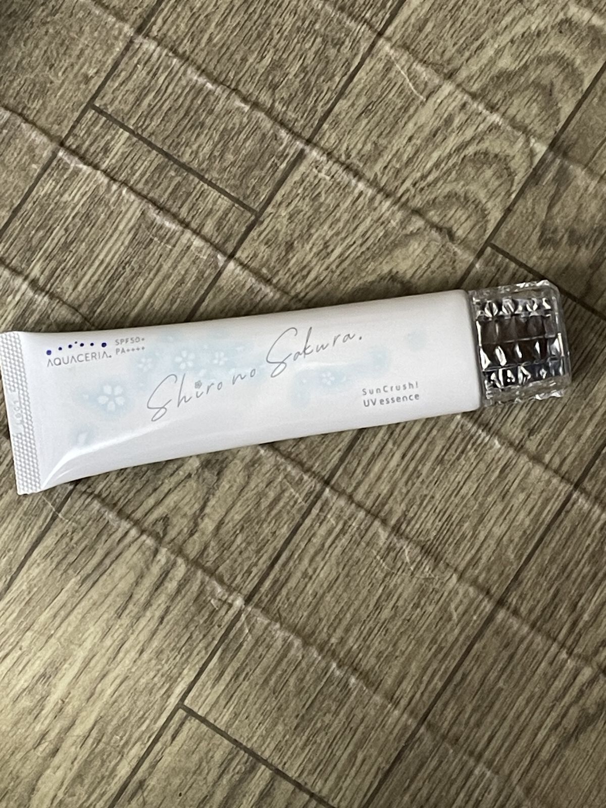 Sun Crush！UV essence 〜向日葵〜/Shiro no Sakura./日焼け止めクリームを使ったクチコミ（1枚目）