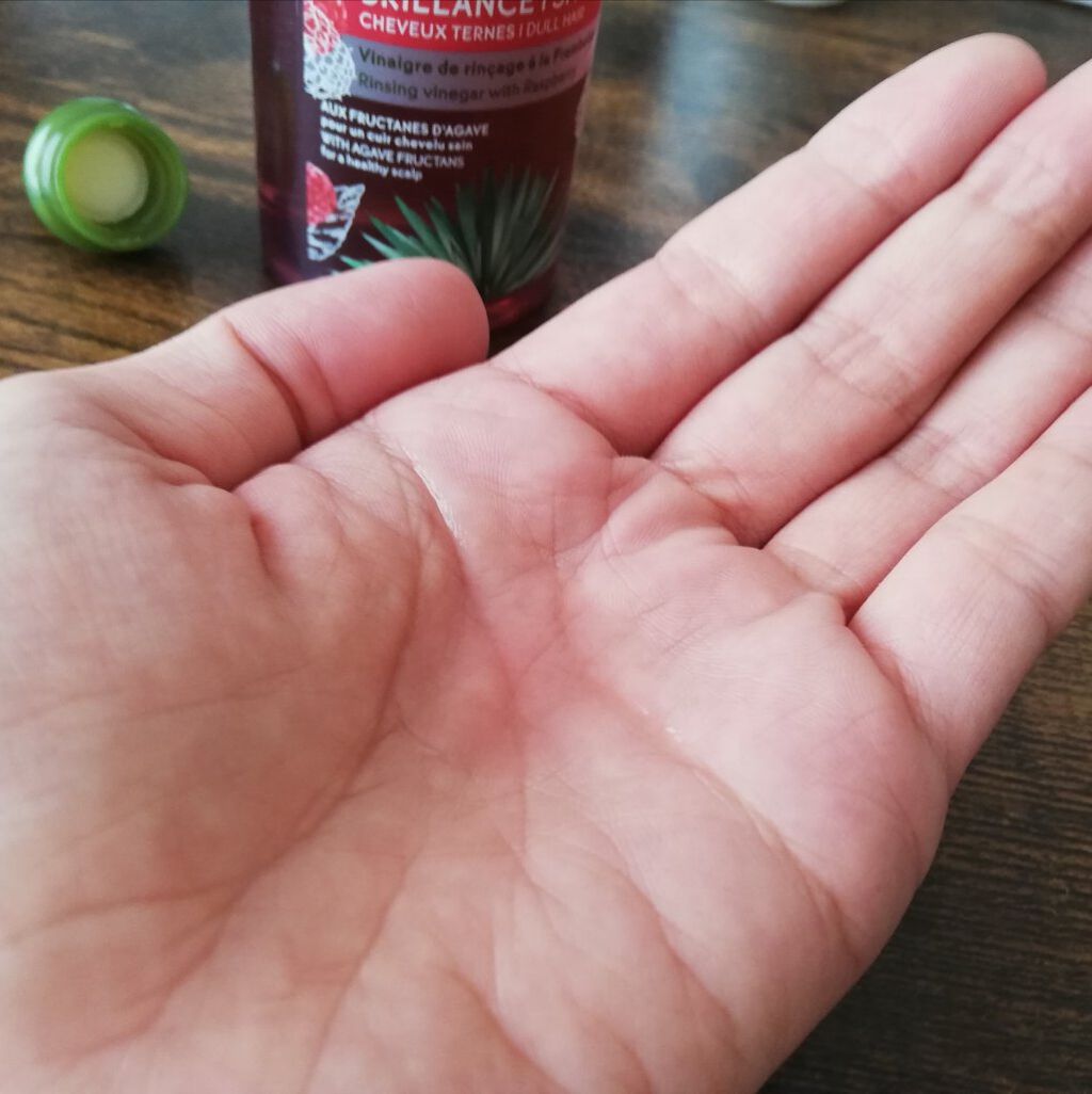リンシングビネガー シルキーシャイン さらキララズベリー/イヴ・ロシェ/洗い流すヘアトリートメントを使ったクチコミ(4枚目)