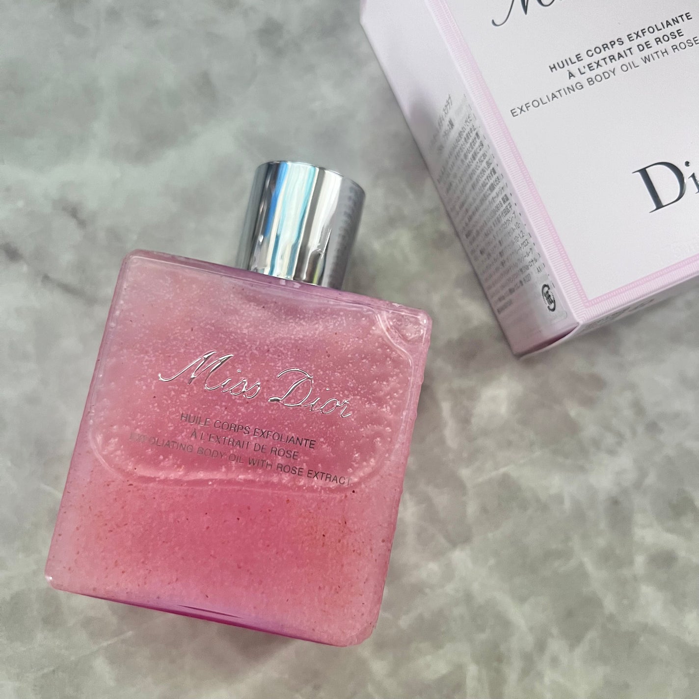 Miss Dior ボディクリーム、スクラブ、ボディソープセット 限定ボディスクラブ】ミス ディオール ボディ スクラブ|Diorの
