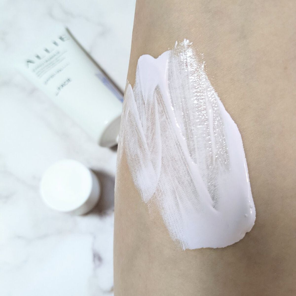 アリィー クロノビューティ カラーチューニングUV/アリィー/日焼け止めクリームを使ったクチコミ(3枚目)