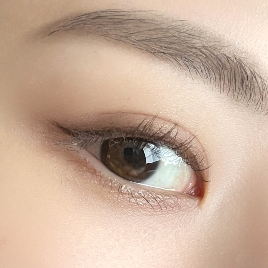 ミネラルクラッシィシャドー/エトヴォス/アイシャドウパレットを使ったクチコミ（3枚目）