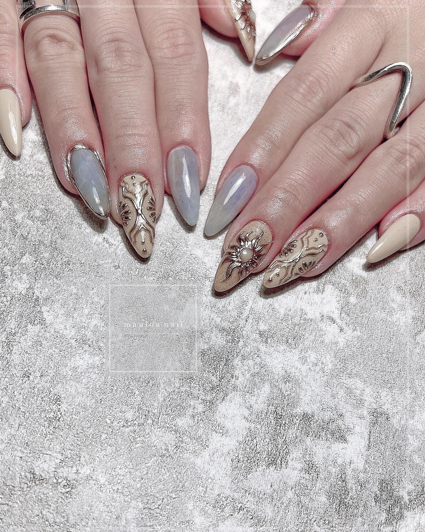 mauloa_nail on LIPS 「・太陽とタイル柄💗いつもありがとうございます🥰✨・ネイルやり方..」(1枚目)