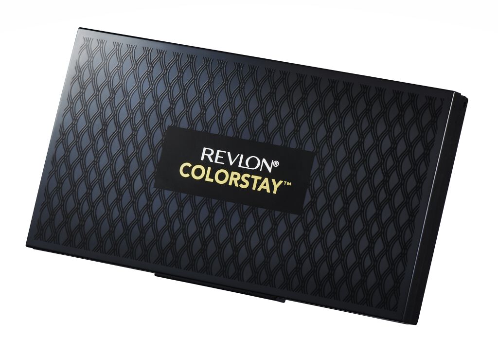 カラーステイ ロングウェア UV パウダー ファンデーション ケース