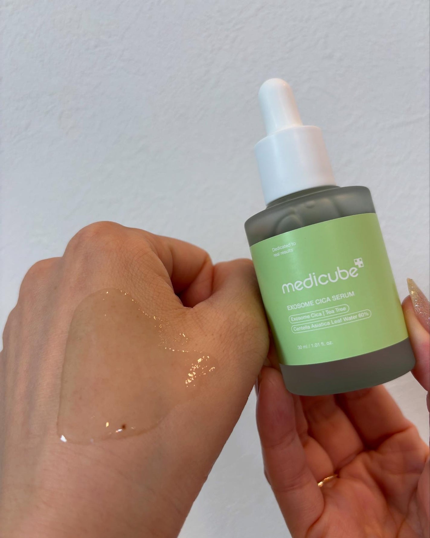 エクソソームシカセラム/MEDICUBE/美容液を使ったクチコミ(4枚目)